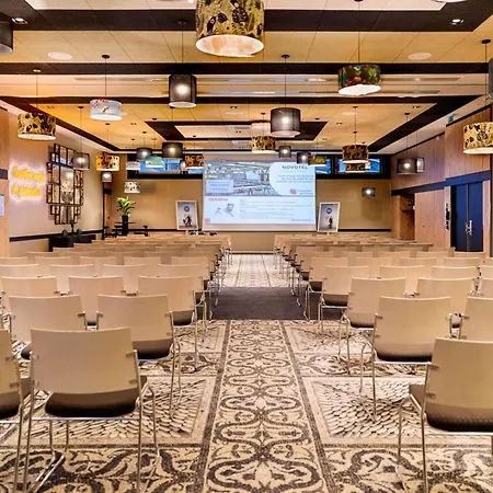 Novotel Paris 14 Porte D'Orleans-2