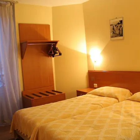 Pax Hotel Paris 18E-3